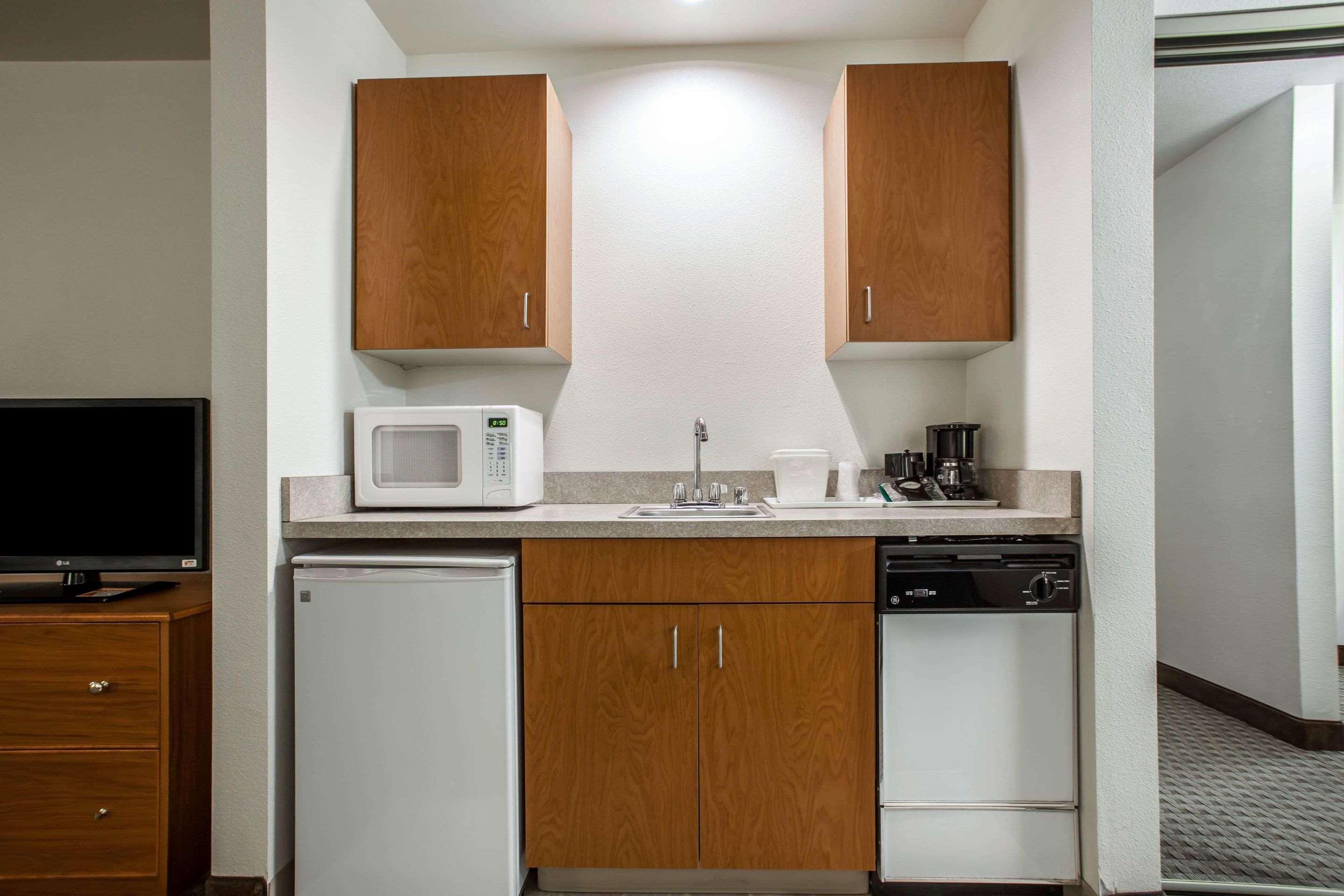Quality Inn & Suites Federal Way - Seattle Exteriör bild